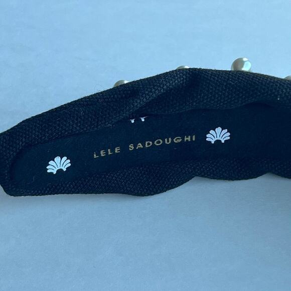 RARE Lele Sadoughi Timeless Chic Black Knotted Pearl Headband Gold Logo - Picture 5 of 9
